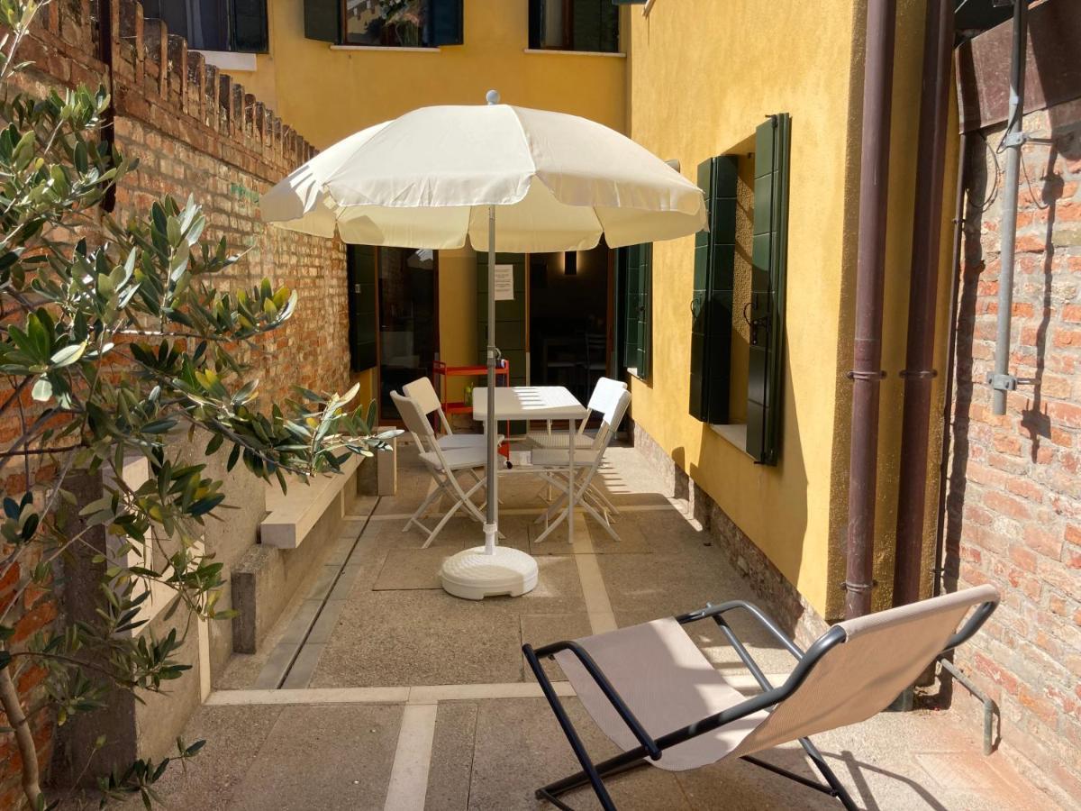 Appartamento Tre Archi Con Corte Privata Венеция Экстерьер фото