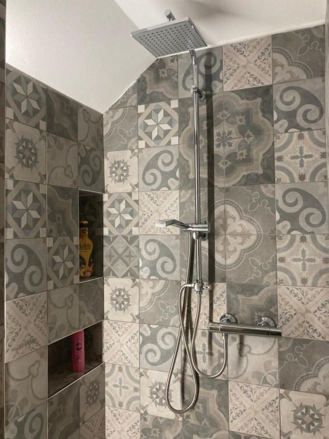 Appartamento Tre Archi Con Corte Privata Венеция Экстерьер фото
